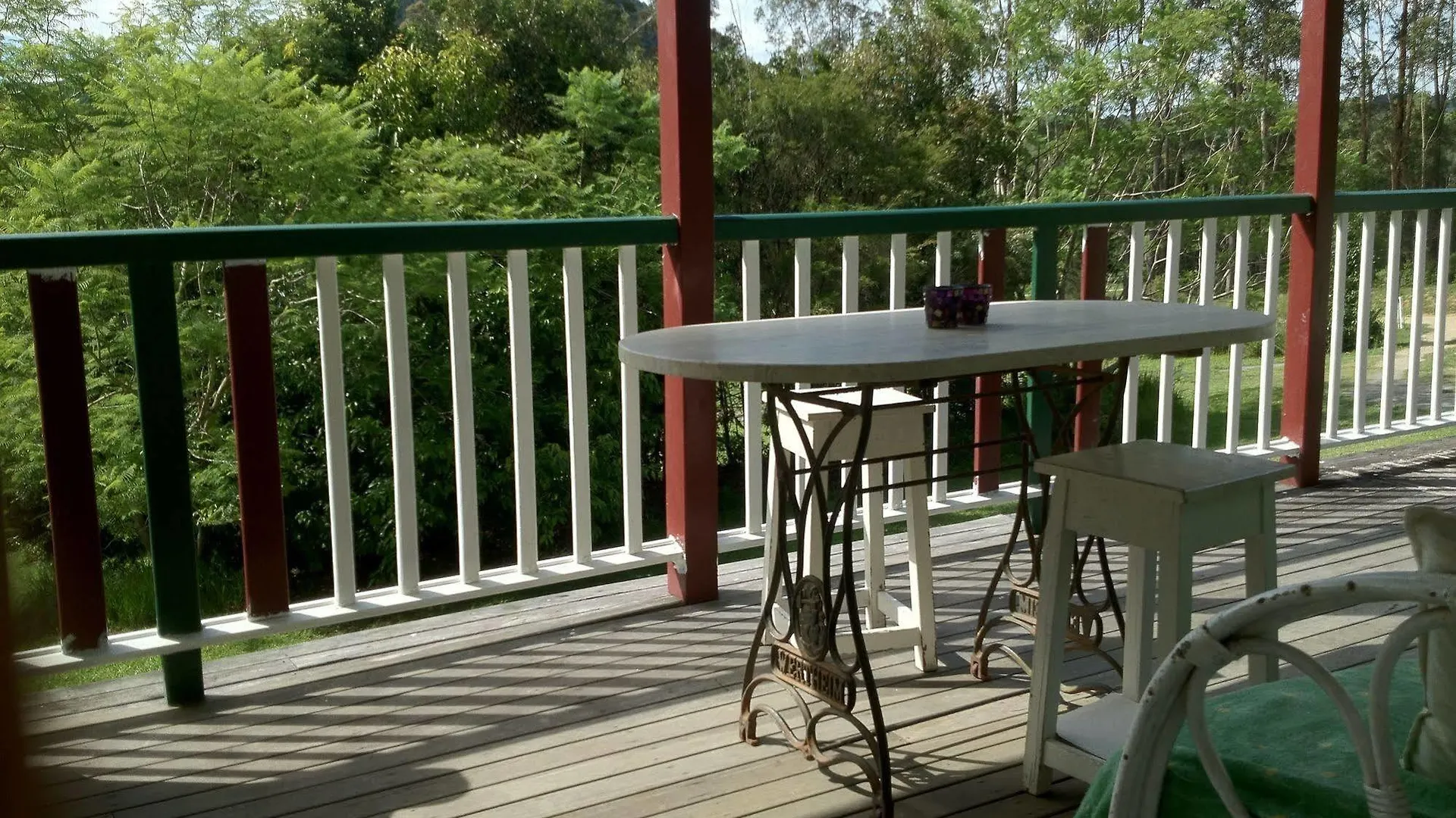 Noosa Pomona Retreat Villa Sunshine Coast Farm stay